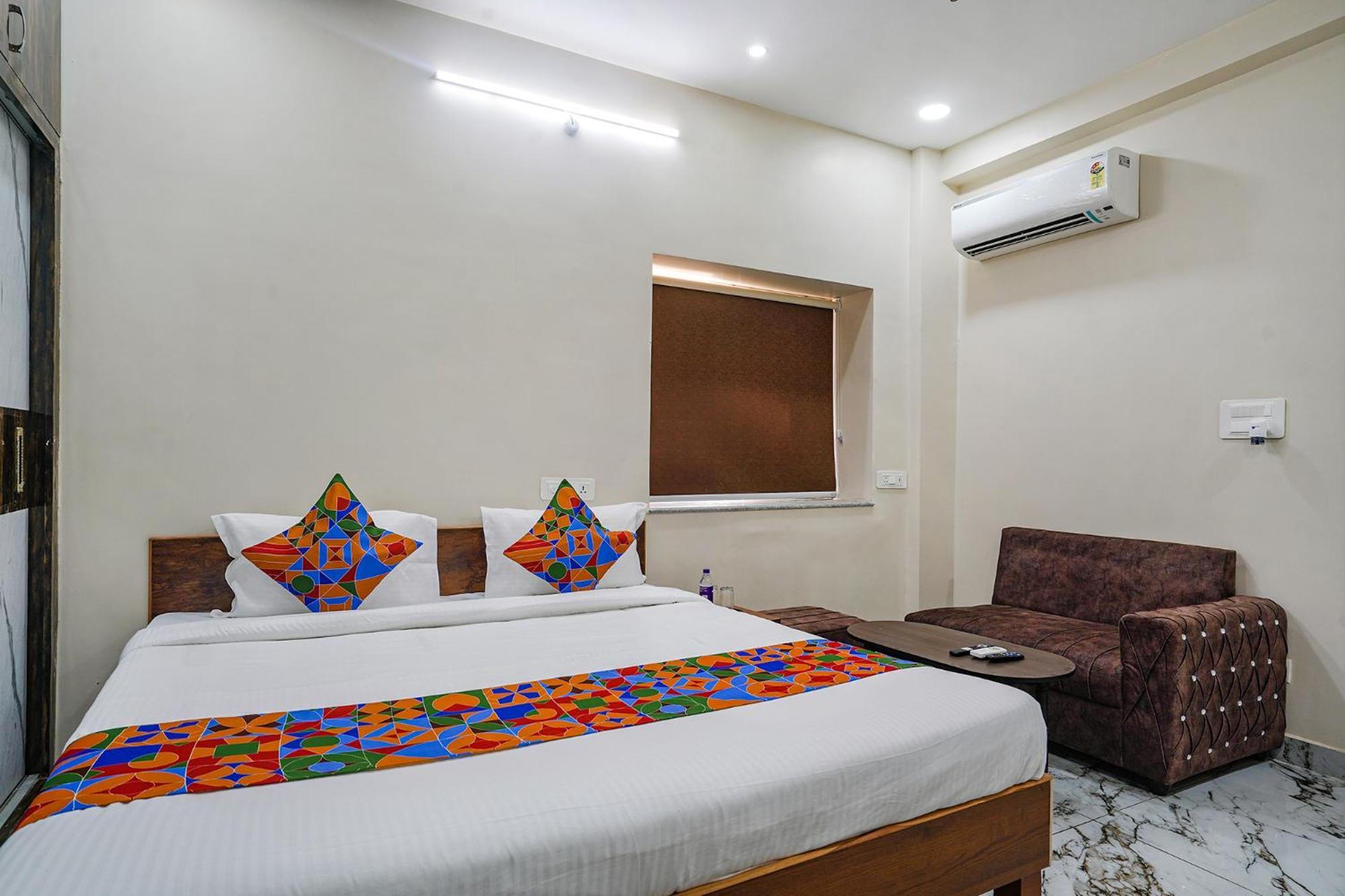 Fabhotel Perams Grand Inn - Hitech City Хайдарабад Экстерьер фото