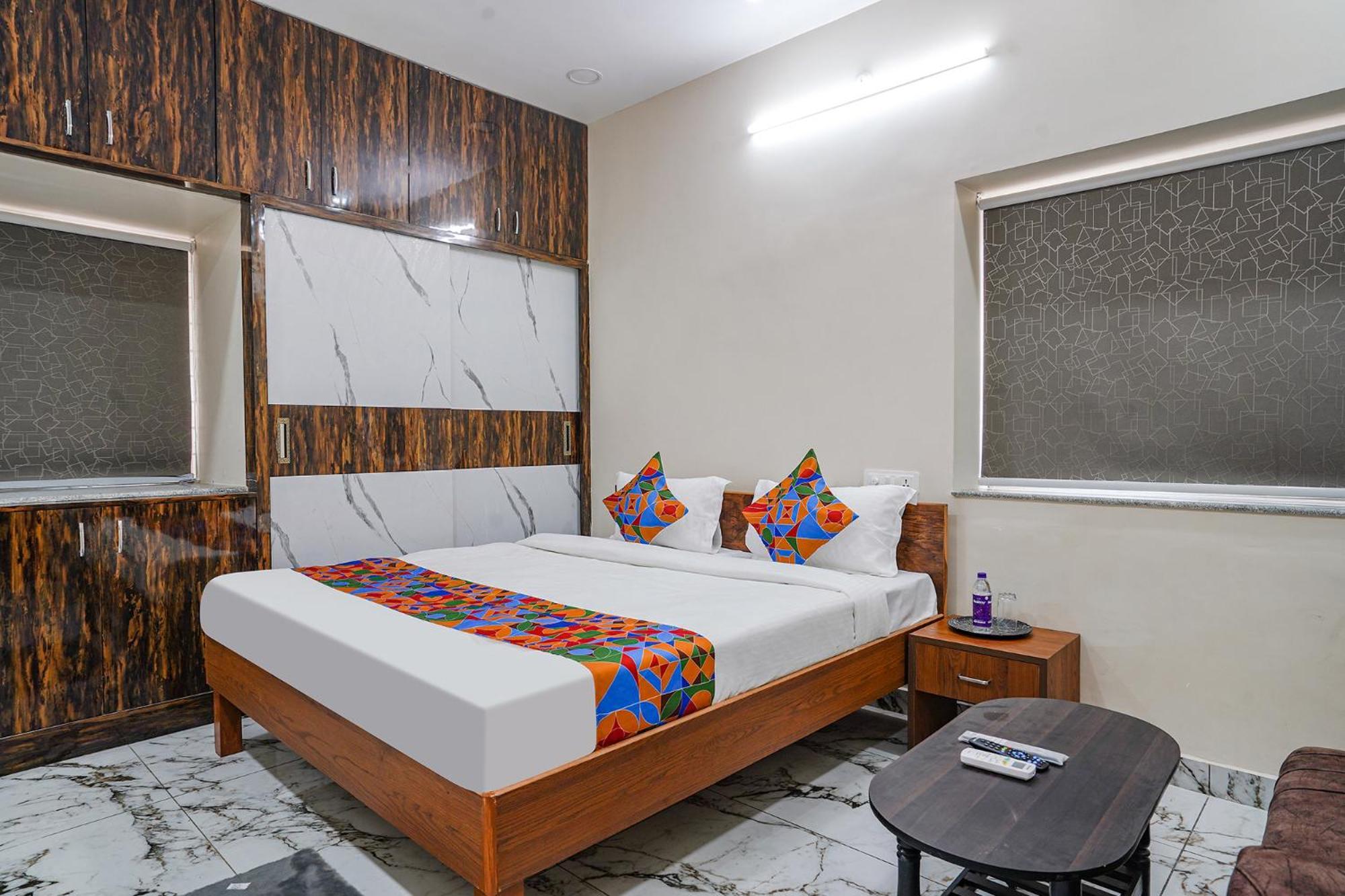 Fabhotel Perams Grand Inn - Hitech City Хайдарабад Экстерьер фото