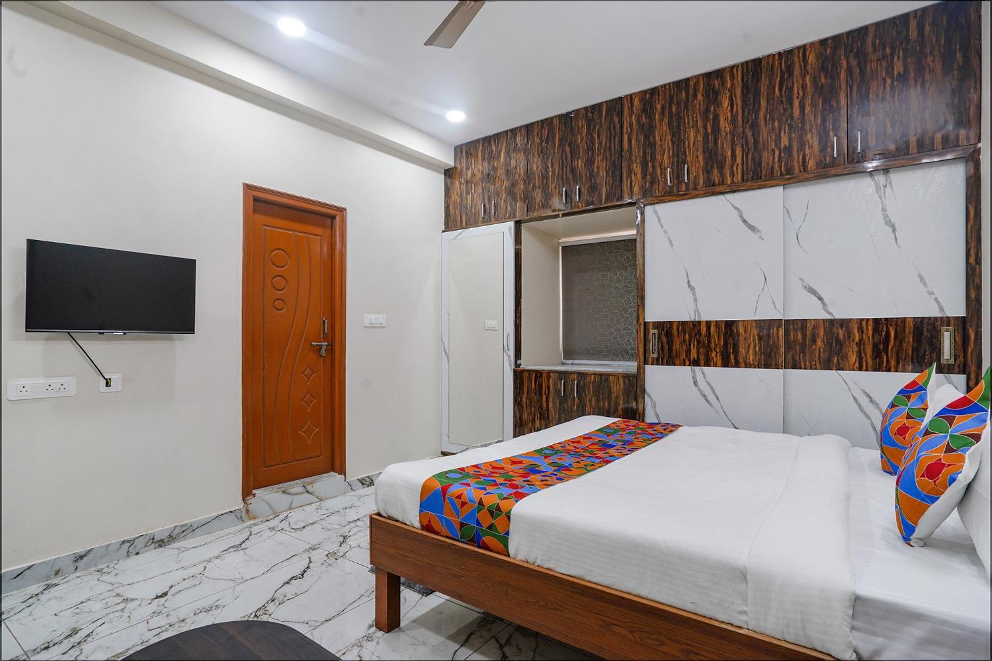 Fabhotel Perams Grand Inn - Hitech City Хайдарабад Экстерьер фото